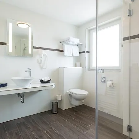 Hotel Kristall 3*